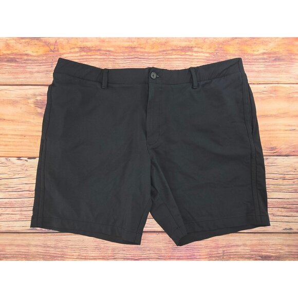 Under Armour Mens Black Golf Shorts Size 42 Nylon Blend Stretch Lightweight - Picture 1 of 7
